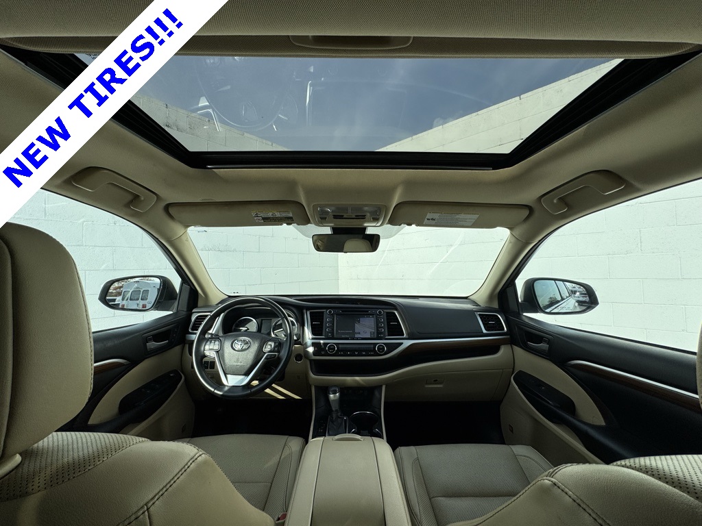 2018 Toyota Highlander Limited photo 3