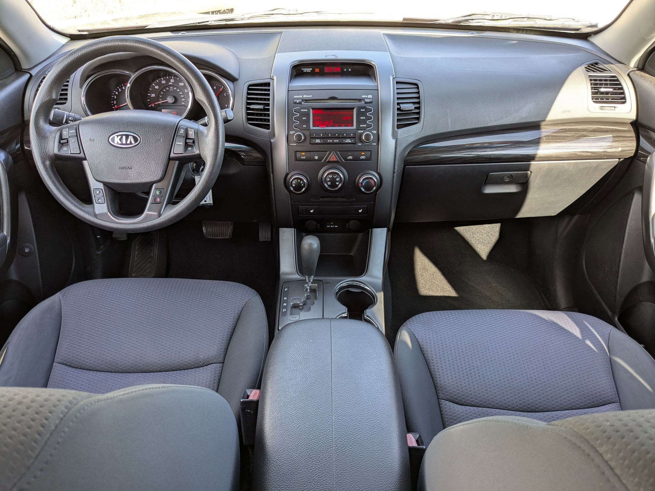 2012 Kia Sorento LX photo 18