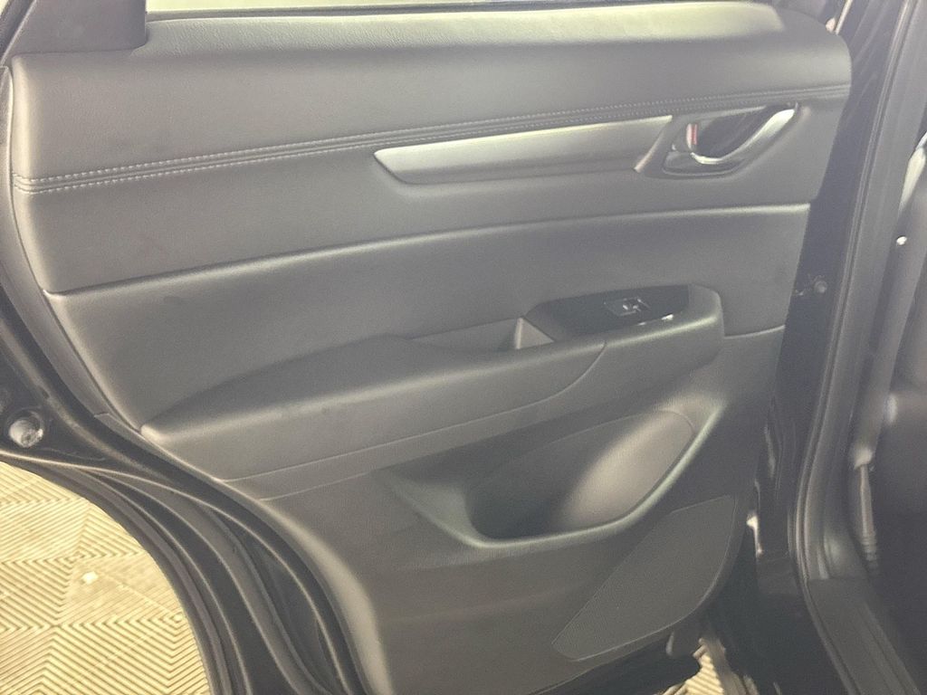 2021 Mazda CX-5 Touring photo 18
