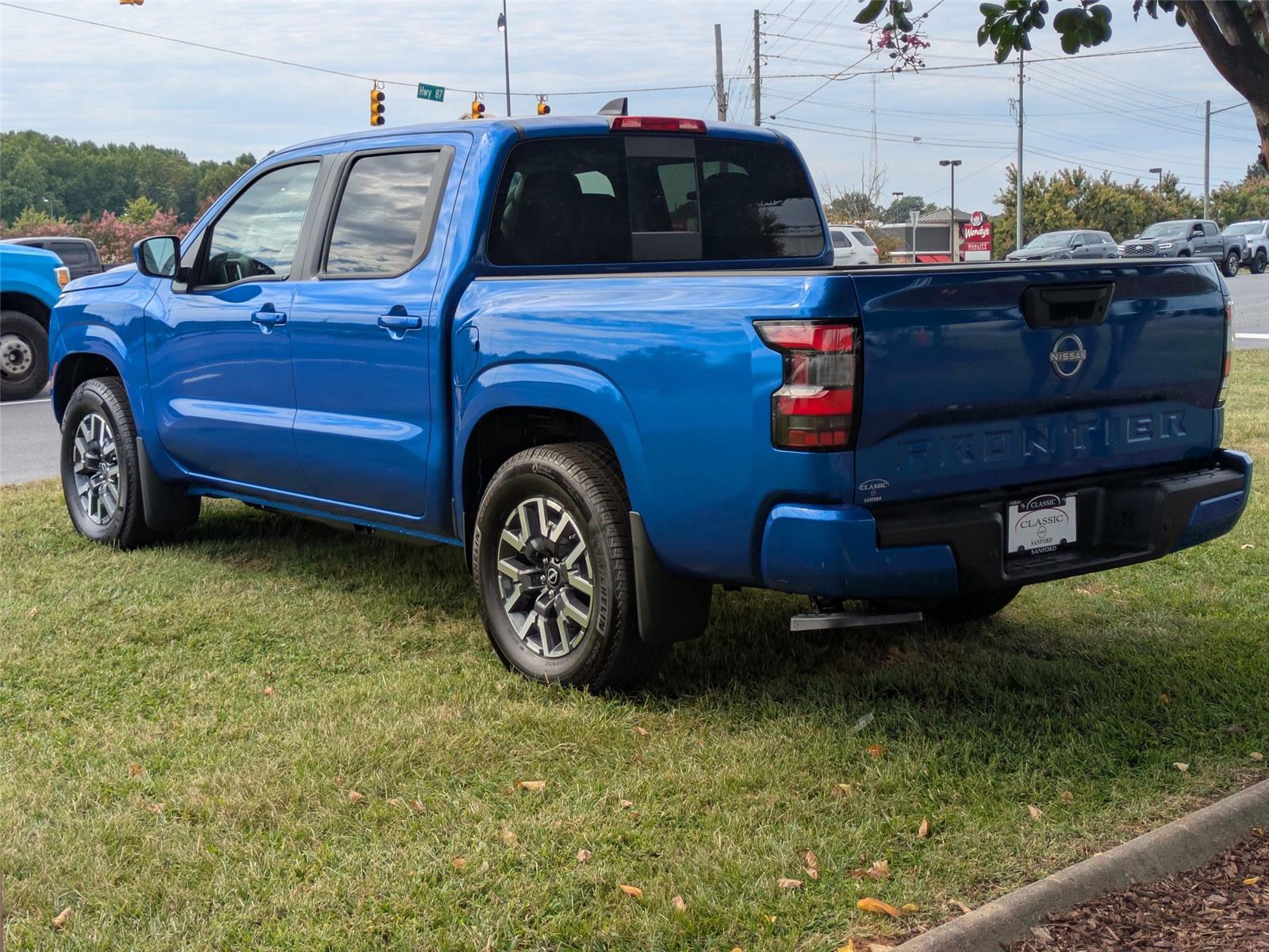 2026 Nissan Frontier SV photo 6