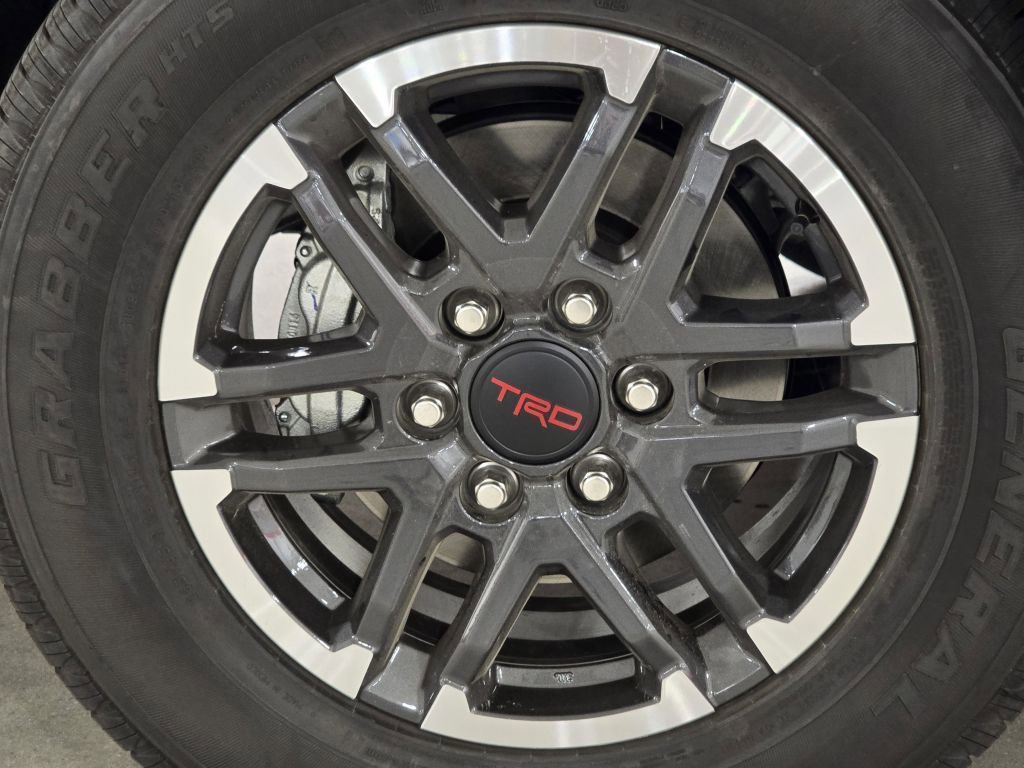 2025 Toyota Tacoma TRD Sport photo 23