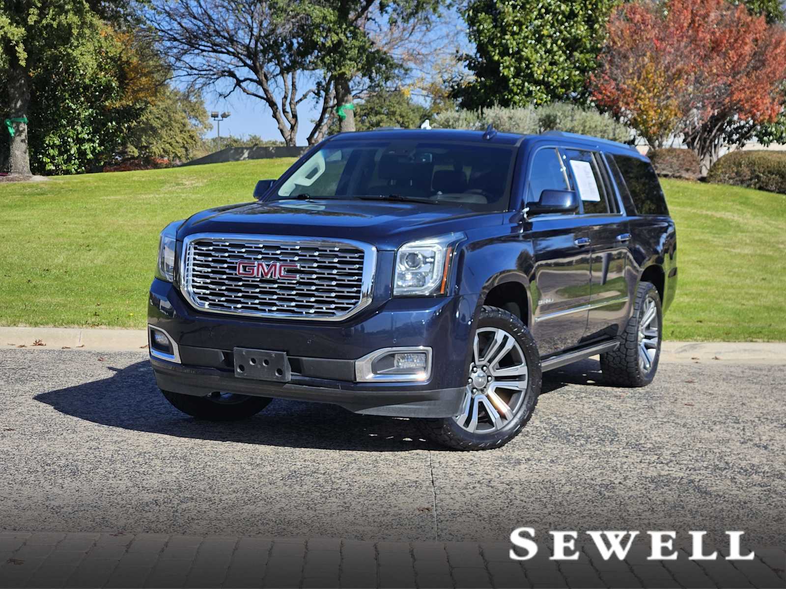 2020 GMC Yukon XL Denali's photo