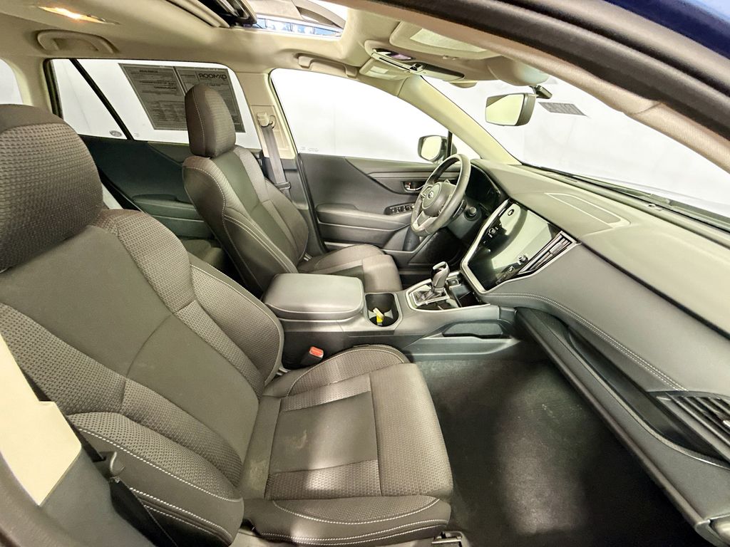 2022 Subaru Outback Premium photo 25