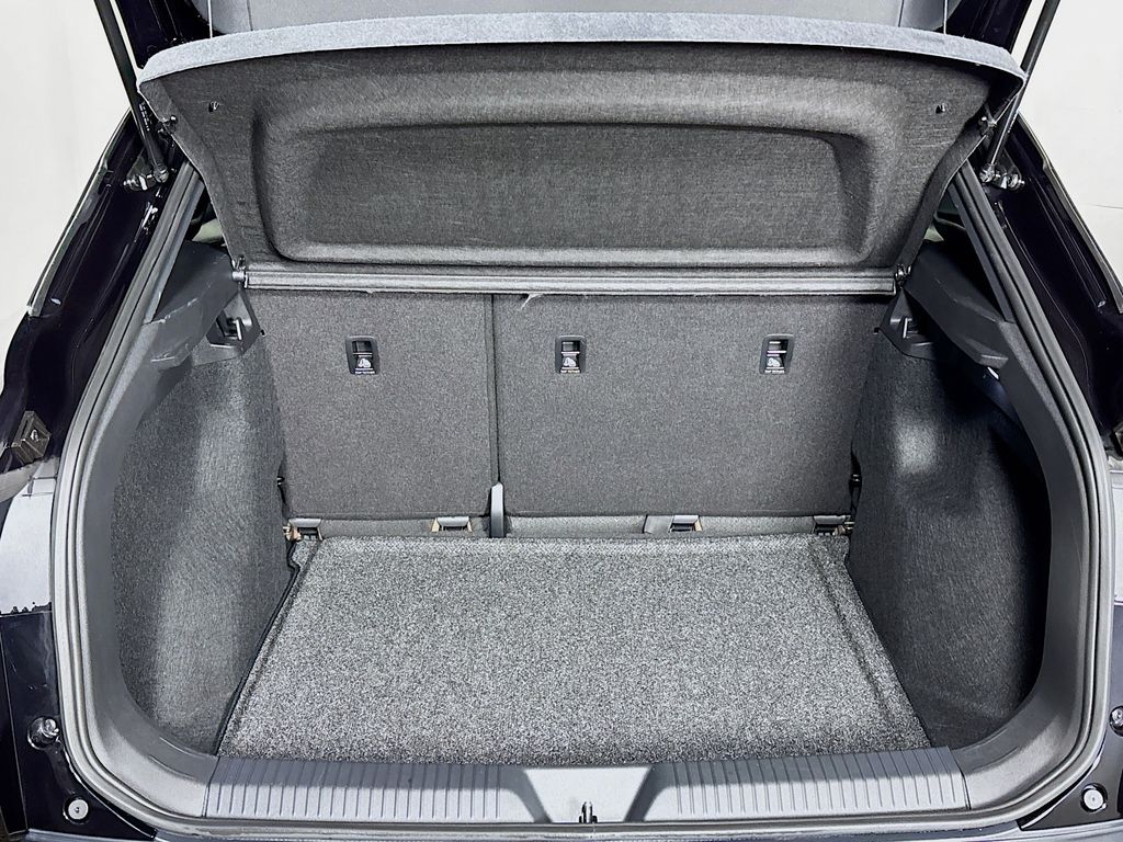 2024 Volkswagen ID.4 Standard photo 20