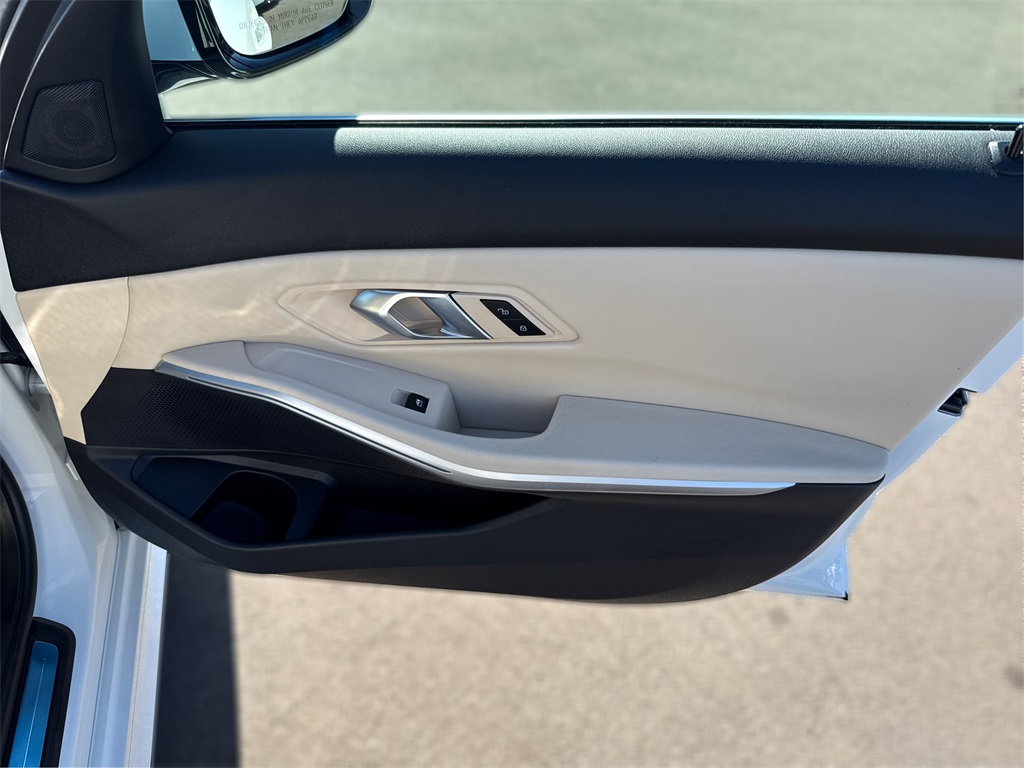2024 Bmw 330i photo 24