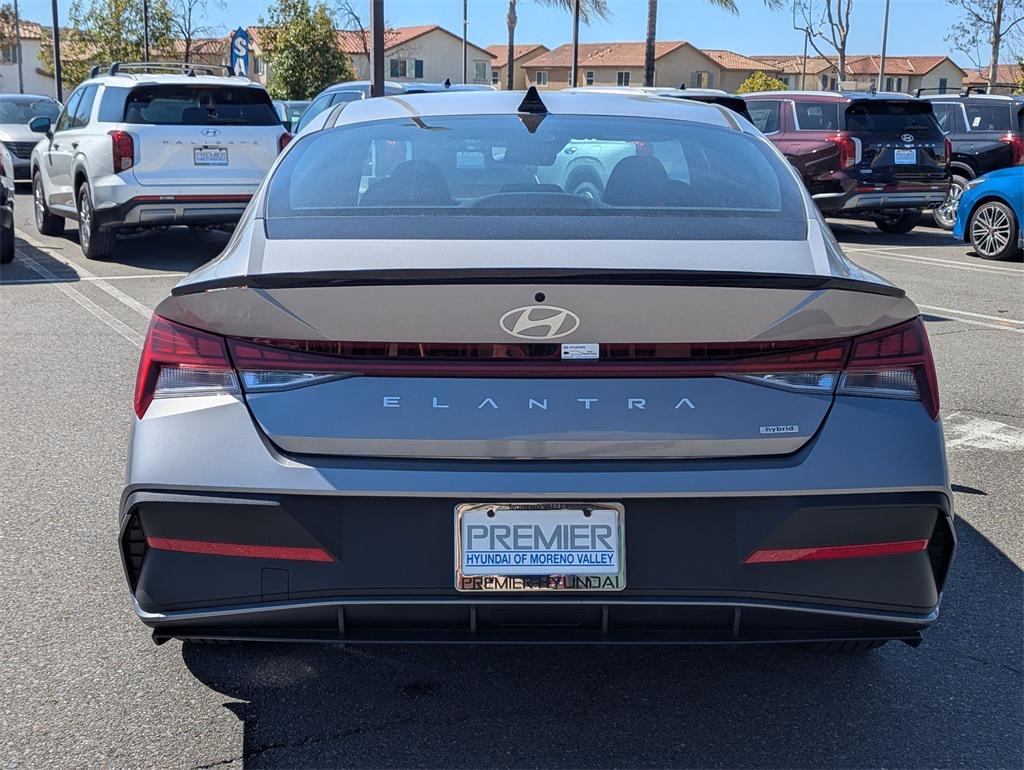 2025 Hyundai Elantra Hybrid SEL Sport photo 5