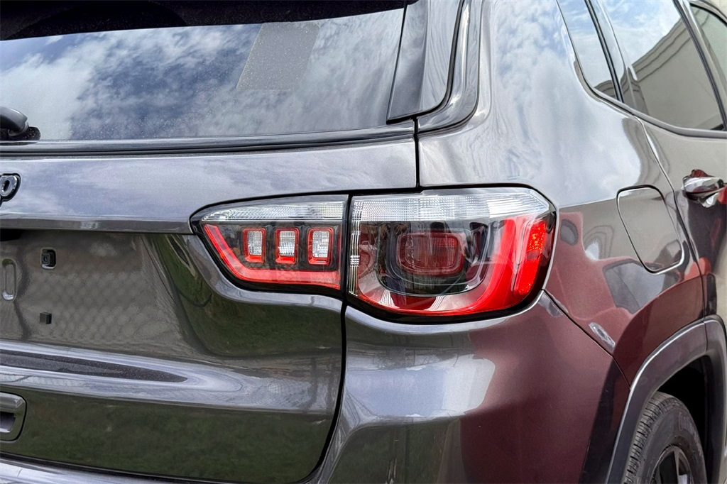 2022 Jeep Compass Altitude photo 6