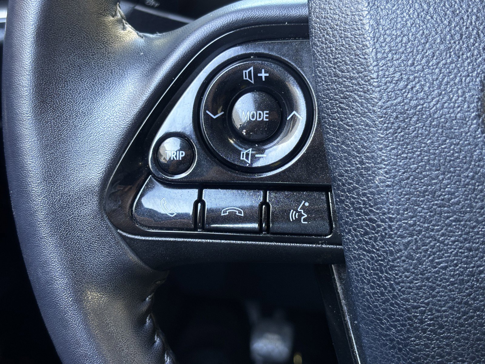 2022 Toyota Prius Prime XLE photo 17