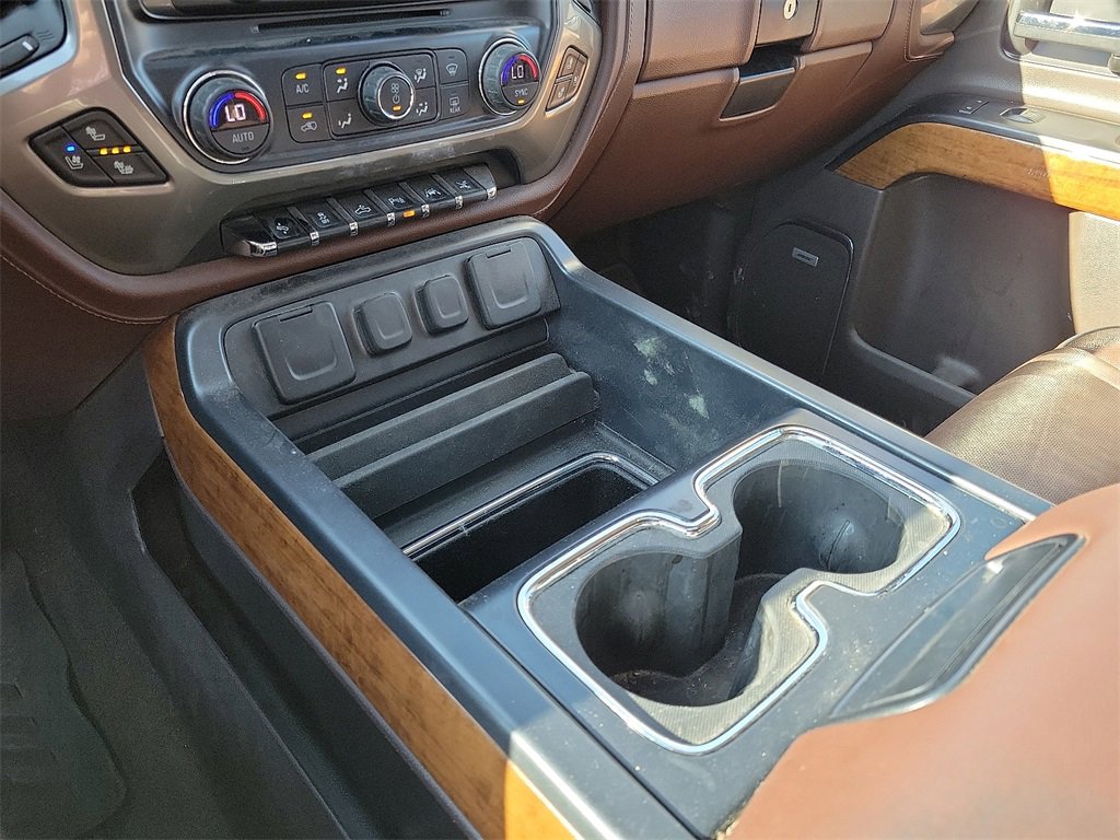 2018 Chevrolet Silverado 1500 High Country photo 24