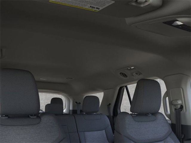 2025 Ford Explorer photo 3