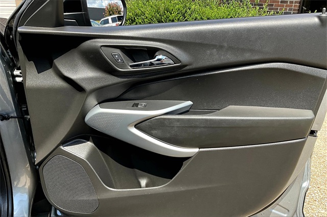 2024 Chevrolet Trax photo 28