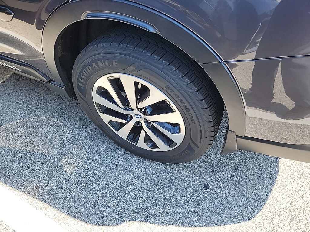 2020 Subaru Outback Premium photo 6