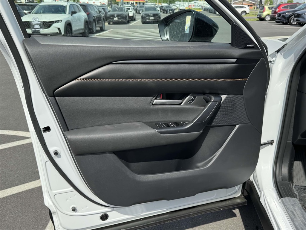 2025 Mazda CX-50 Premium photo 8
