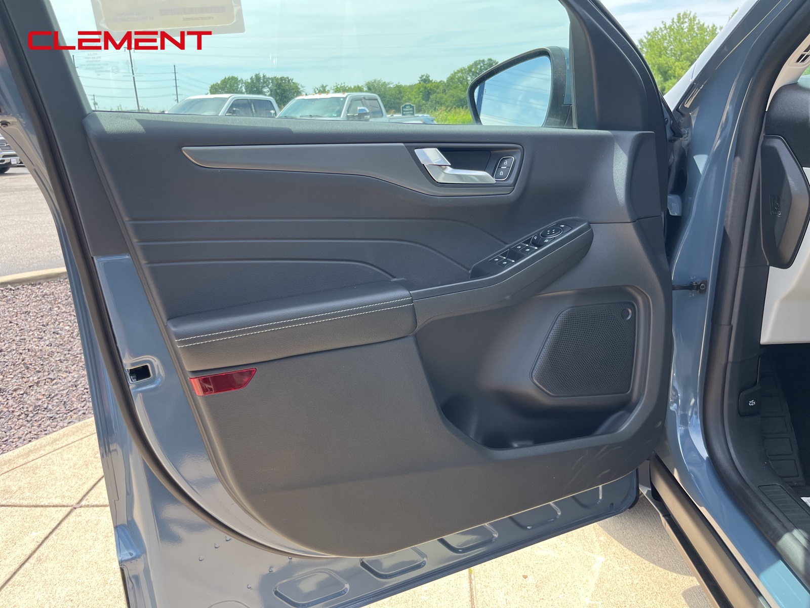 2025 Ford Escape Plug-In Hybrid photo 25