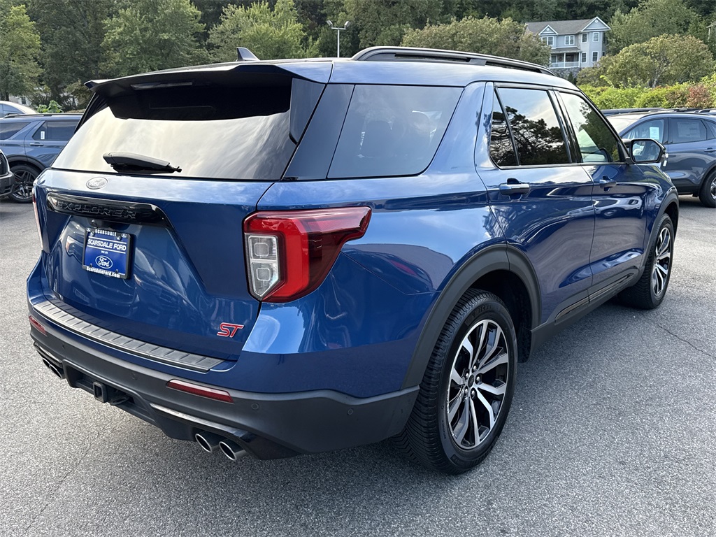 2021 Ford Explorer ST photo 2