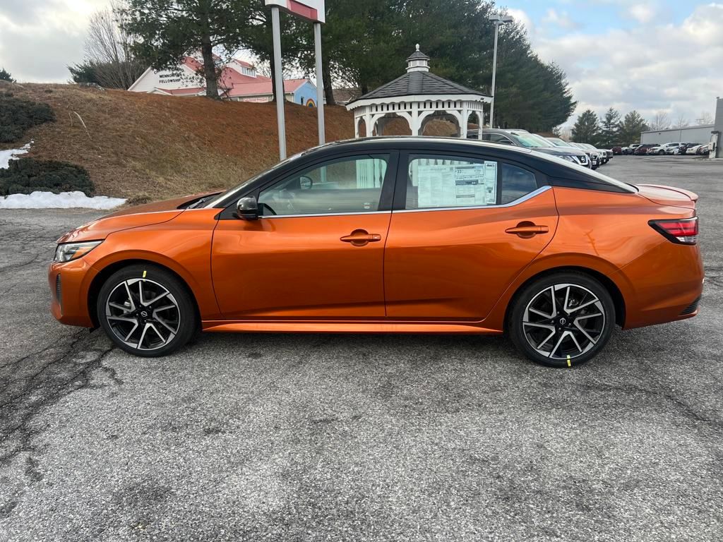 2025 Nissan Sentra SR photo 2