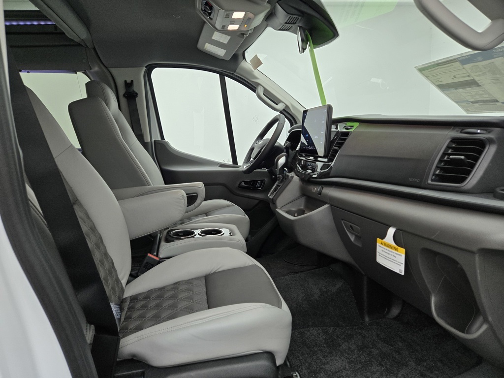 2024 Ford Transit Van photo 30