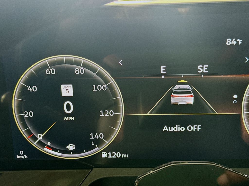 2026 Infiniti QX80 photo 11