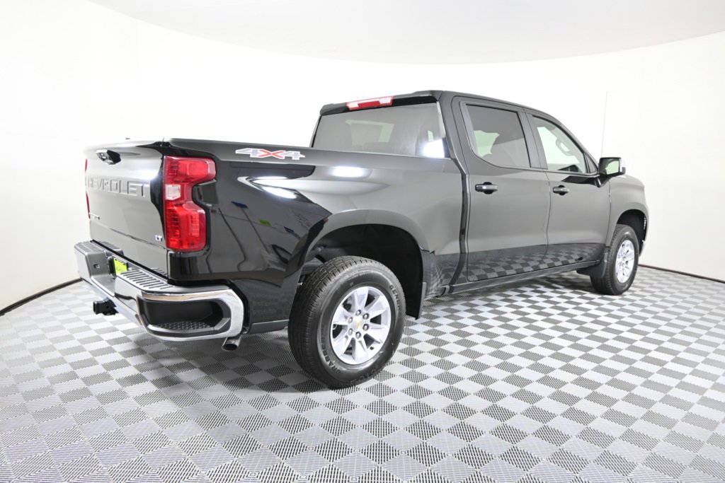 2025 Chevrolet Silverado 1500 LT photo 6