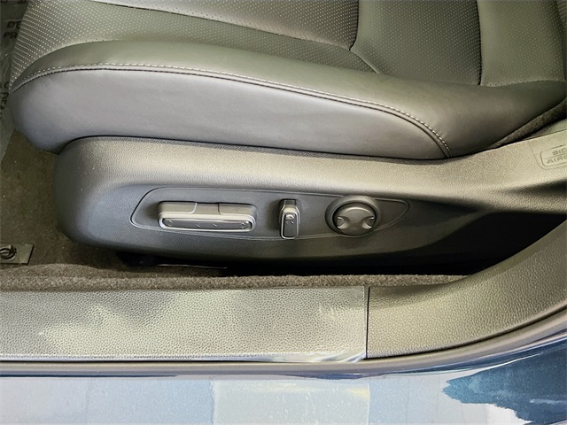 2025 Honda Accord Hybrid EX-L photo 19