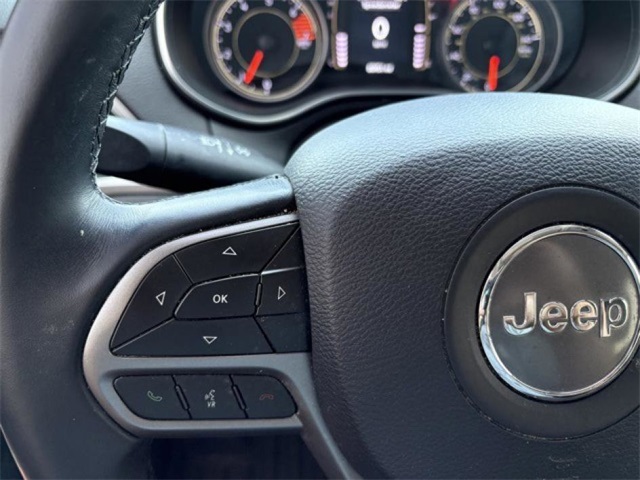 2019 Jeep Cherokee Latitude photo 16