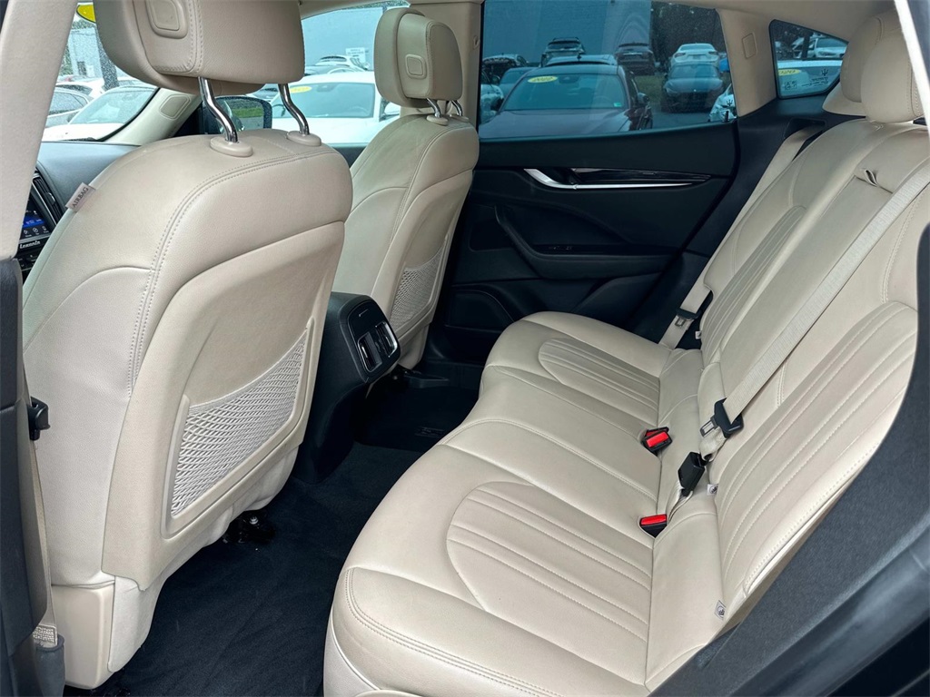 2020 Maserati Levante S photo 18