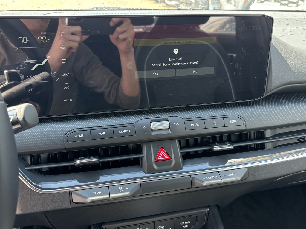 2025 Kia K4 GT-Line photo 7