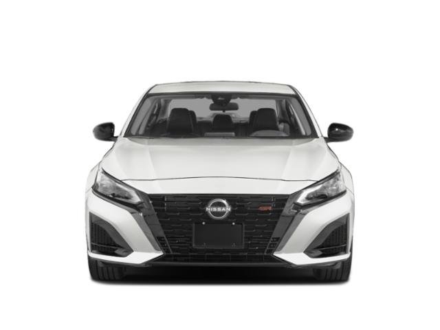 2025 Nissan Altima SR photo 4
