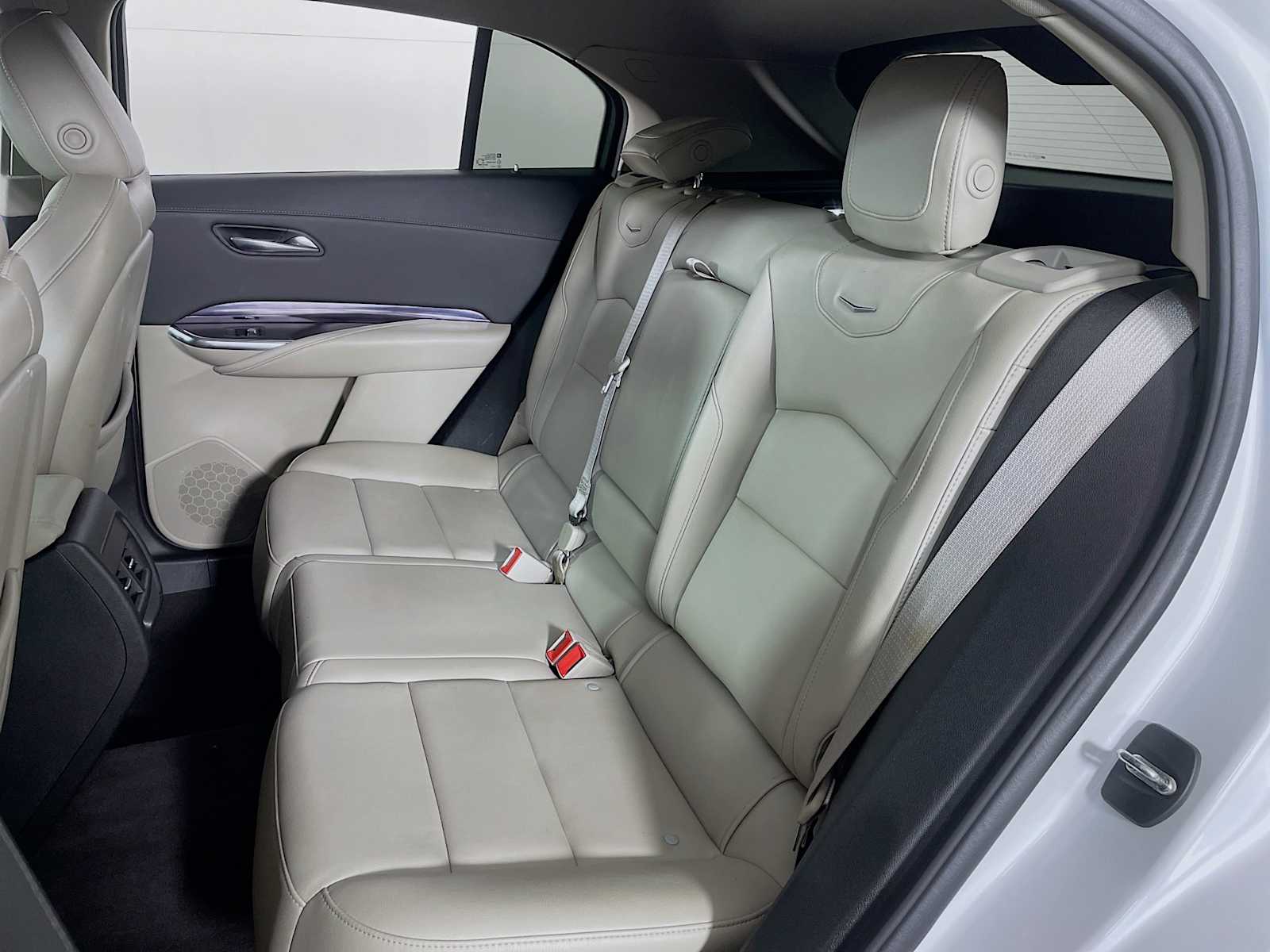 2022 Cadillac XT4 Luxury photo 21
