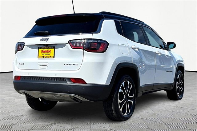 2023 Jeep Compass Limited photo 12