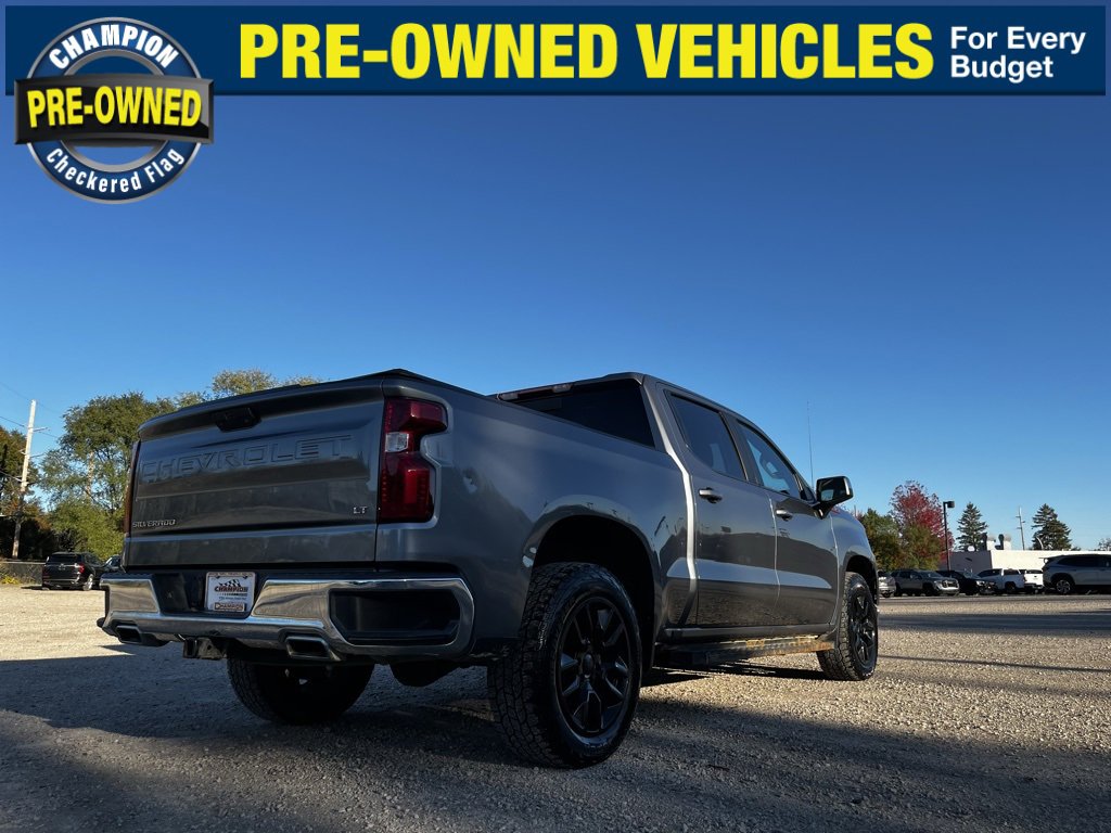 2021 Chevrolet Silverado 1500 LT photo 3