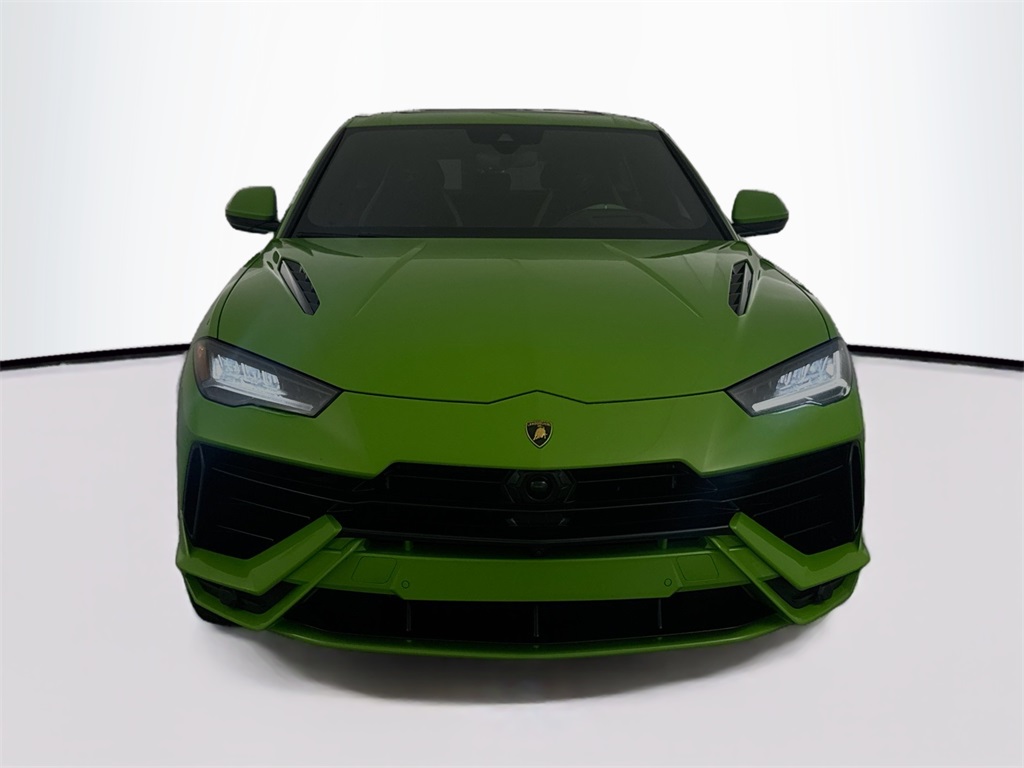 2024 Lamborghini Urus S photo 2