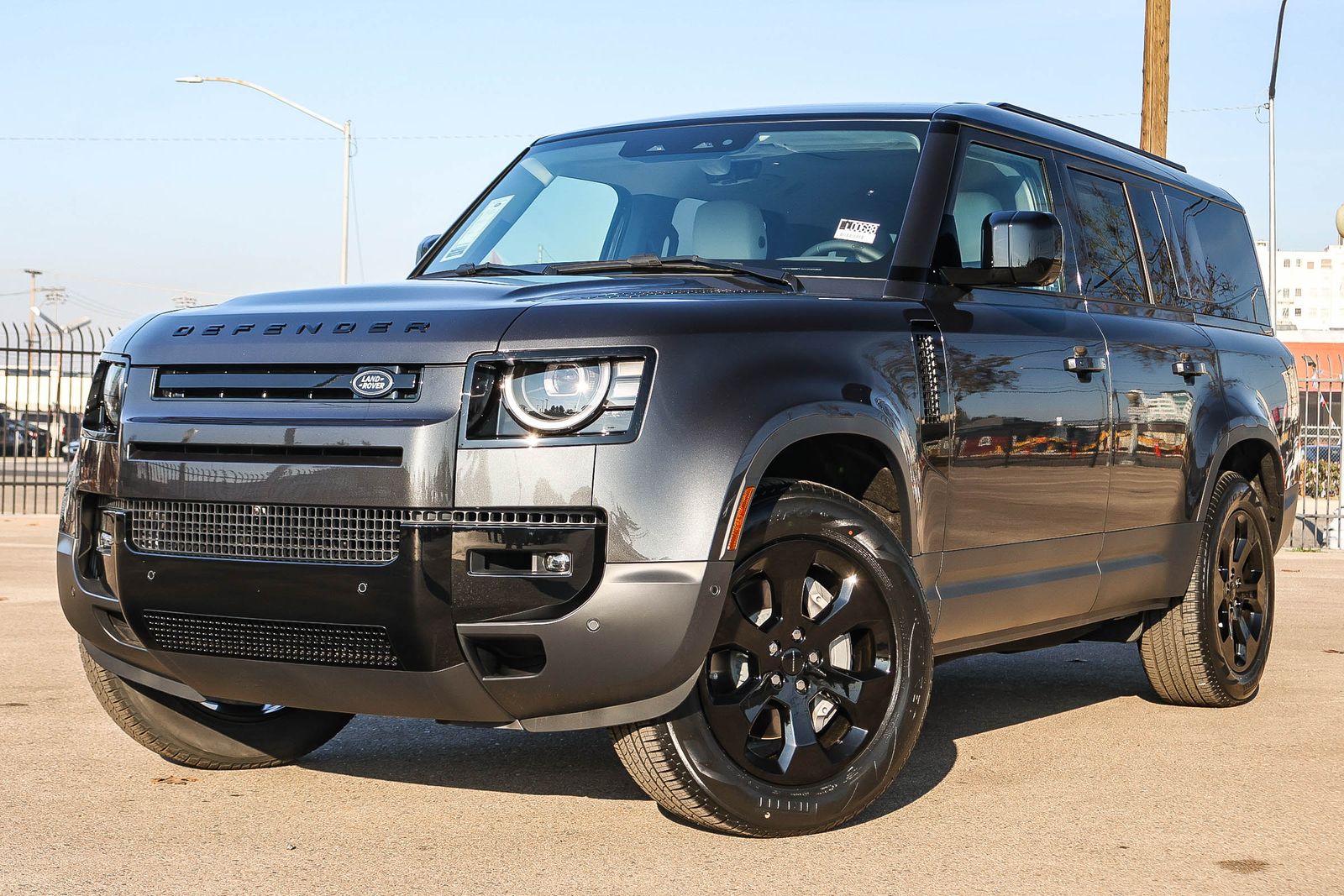 2026 Land Rover Defender S's photo