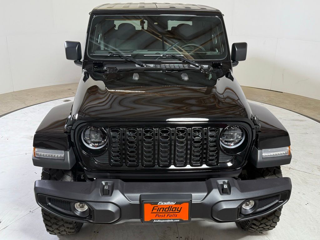 2025 Jeep Gladiator Willys photo 2