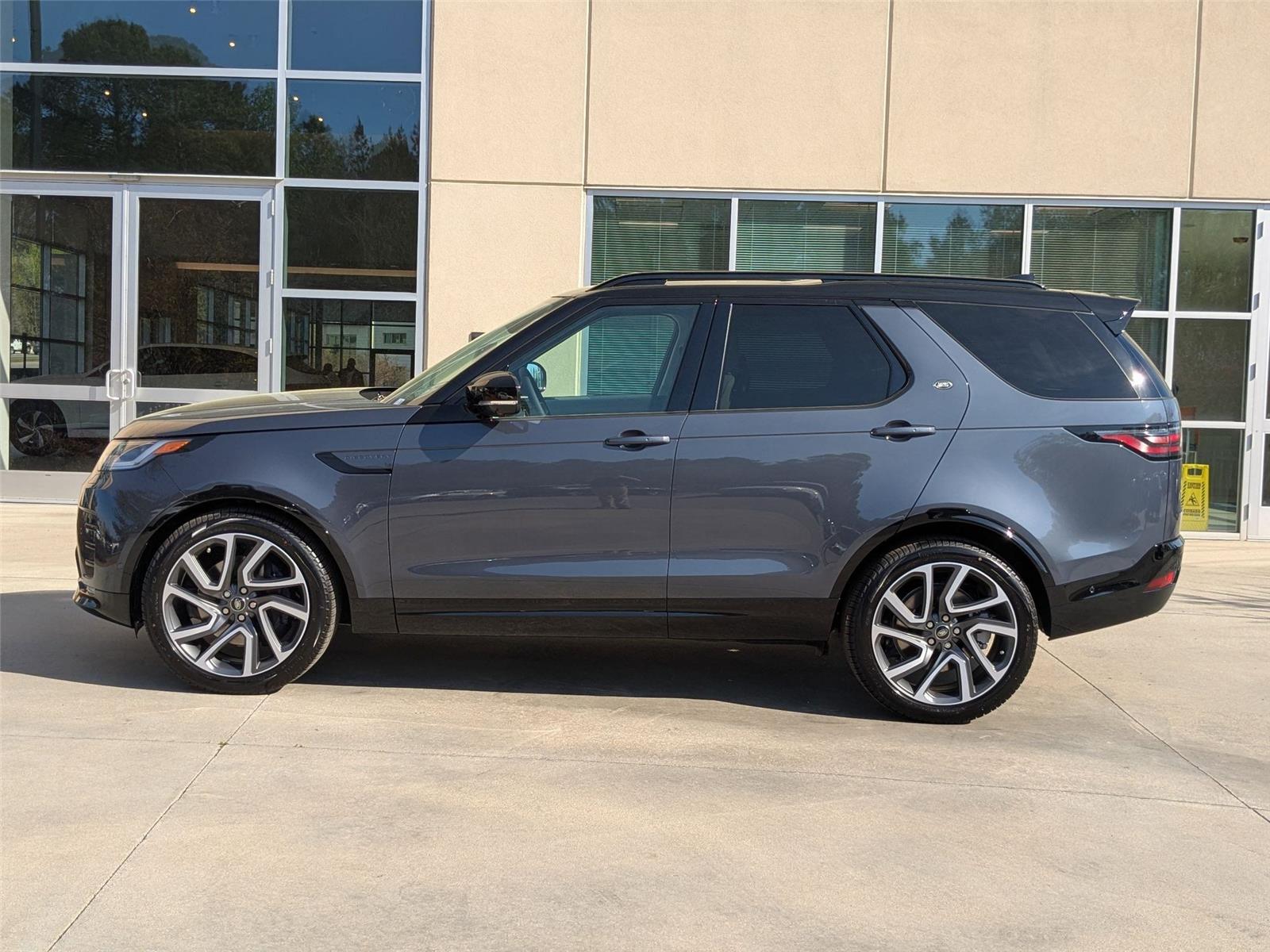 2025 Land Rover Discovery SE photo 6