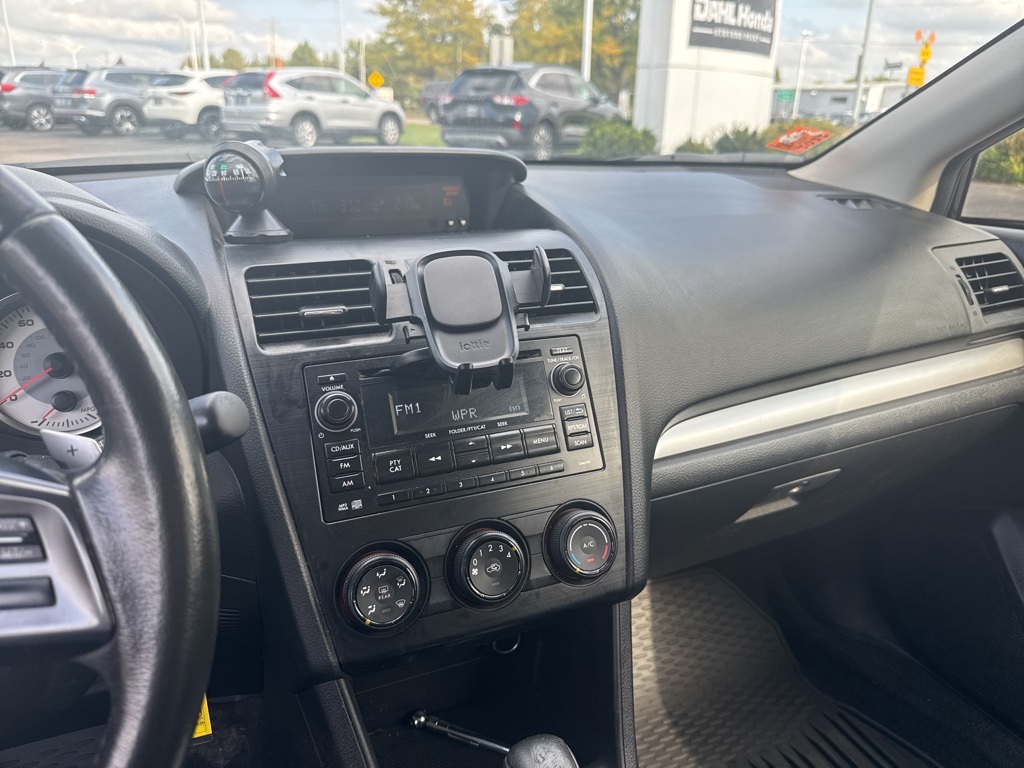 2013 Subaru Impreza 2.0i Premium photo 7