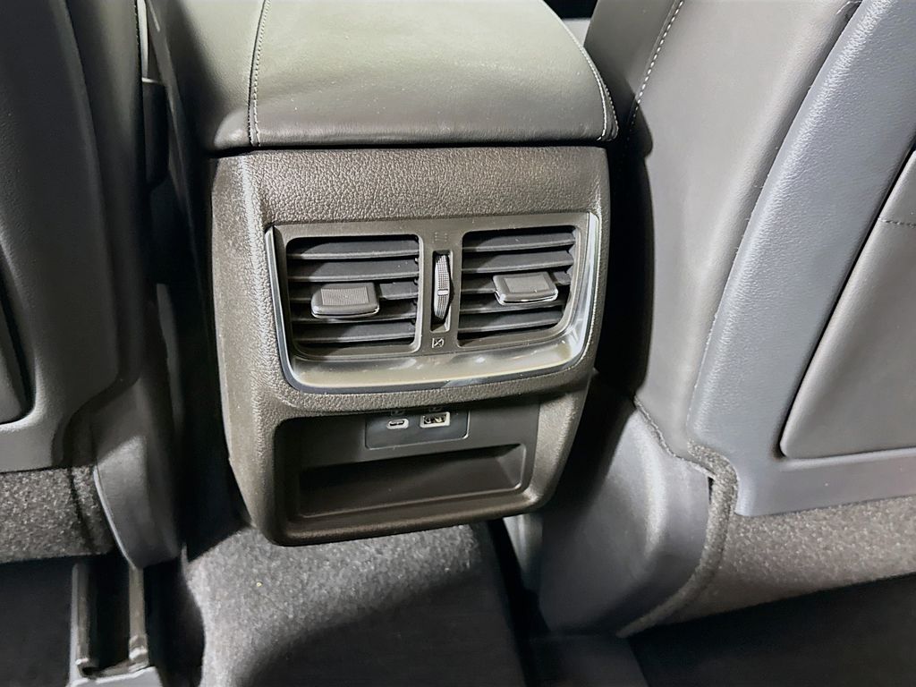 2025 Infiniti QX50 Luxe photo 23