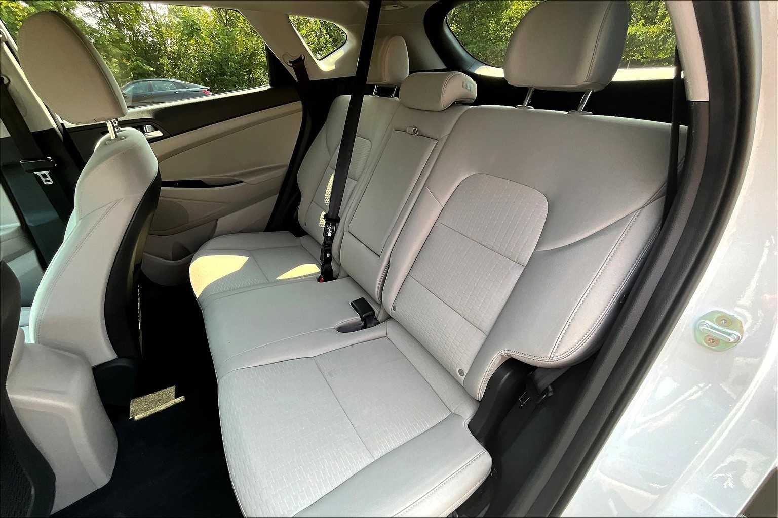 2021 Hyundai Tucson SE photo 35