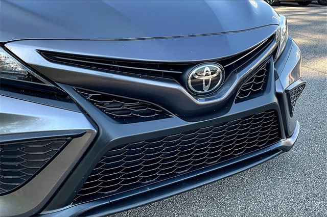 2022 Toyota Camry SE photo 27