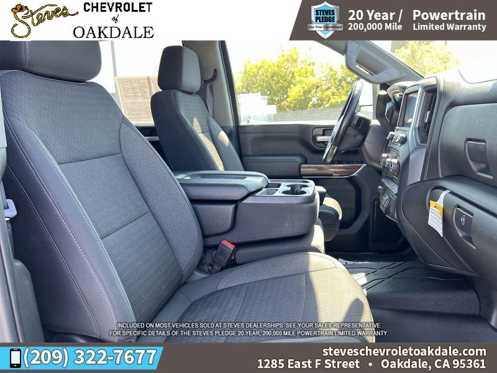 2022 Chevrolet Silverado 3500HD LT photo 26