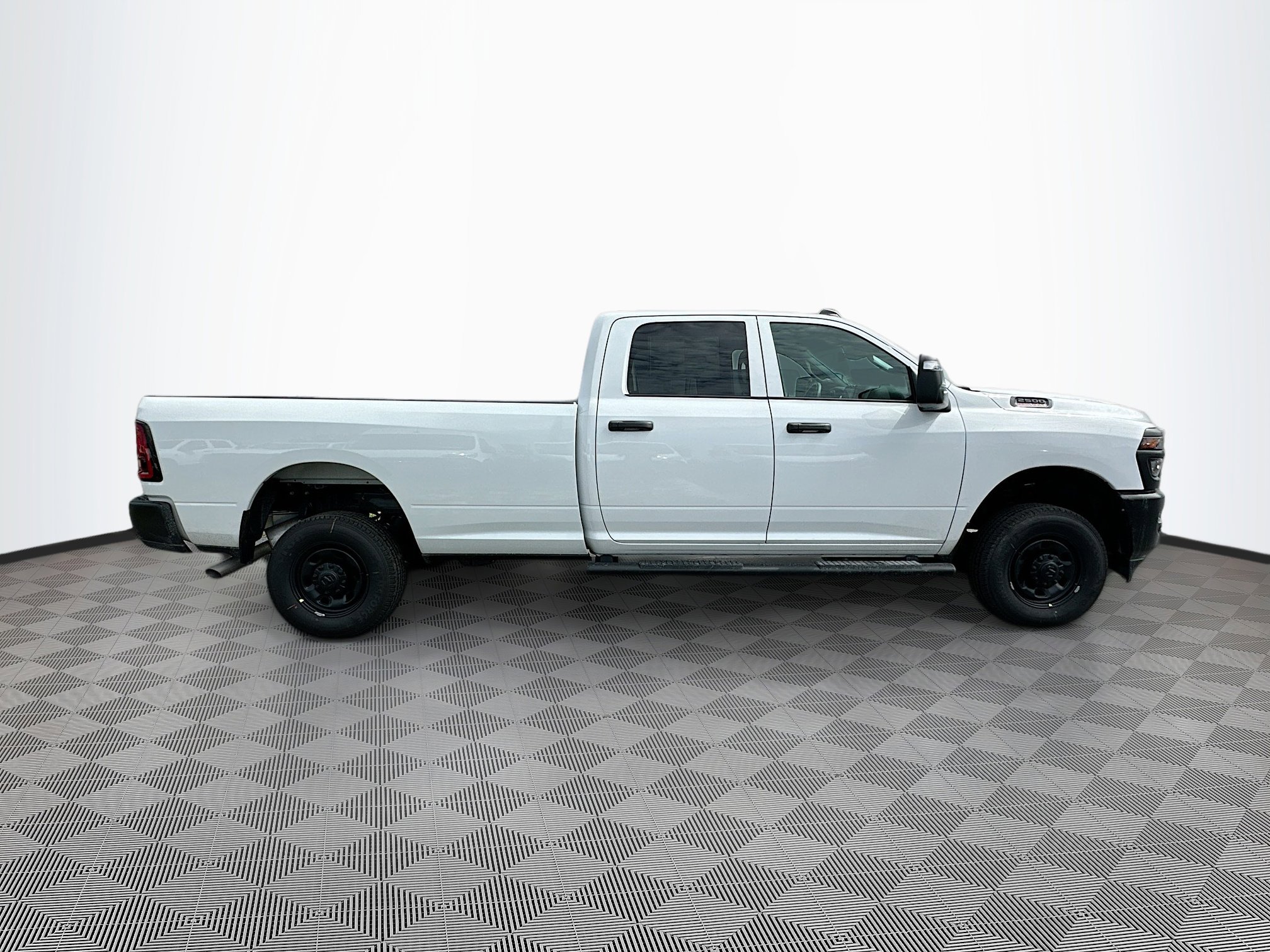 2025 Ram 2500 Tradesman photo 3