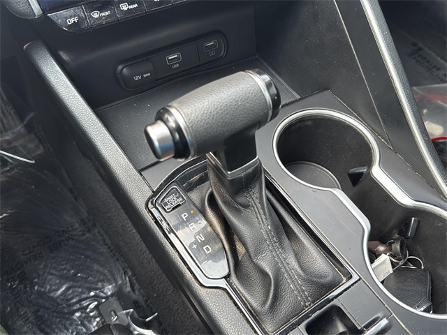 2022 Kia K5 GT-Line photo 12