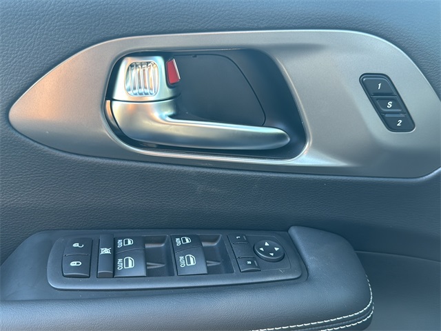 2026 Chrysler Pacifica photo 22