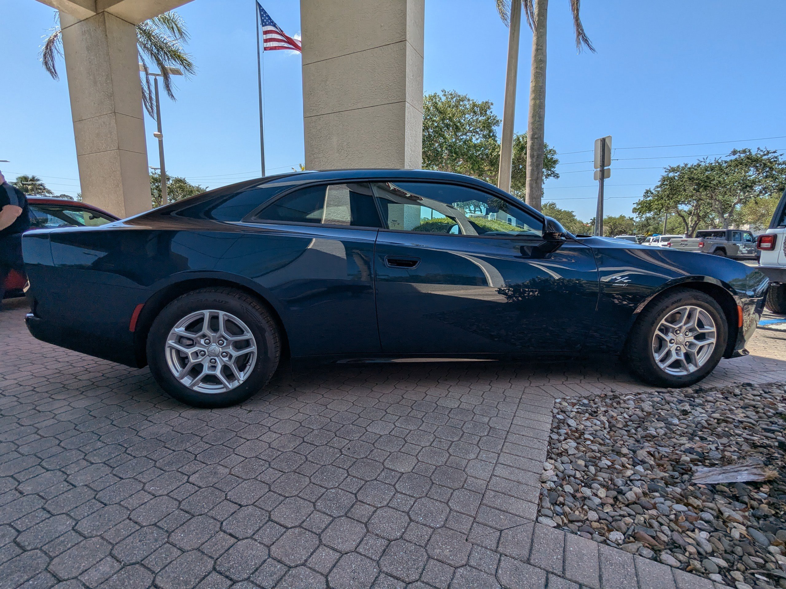2025 Dodge Charger R/T photo 4