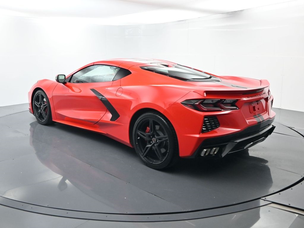 2023 Chevrolet Corvette Stingray 2LT photo 2