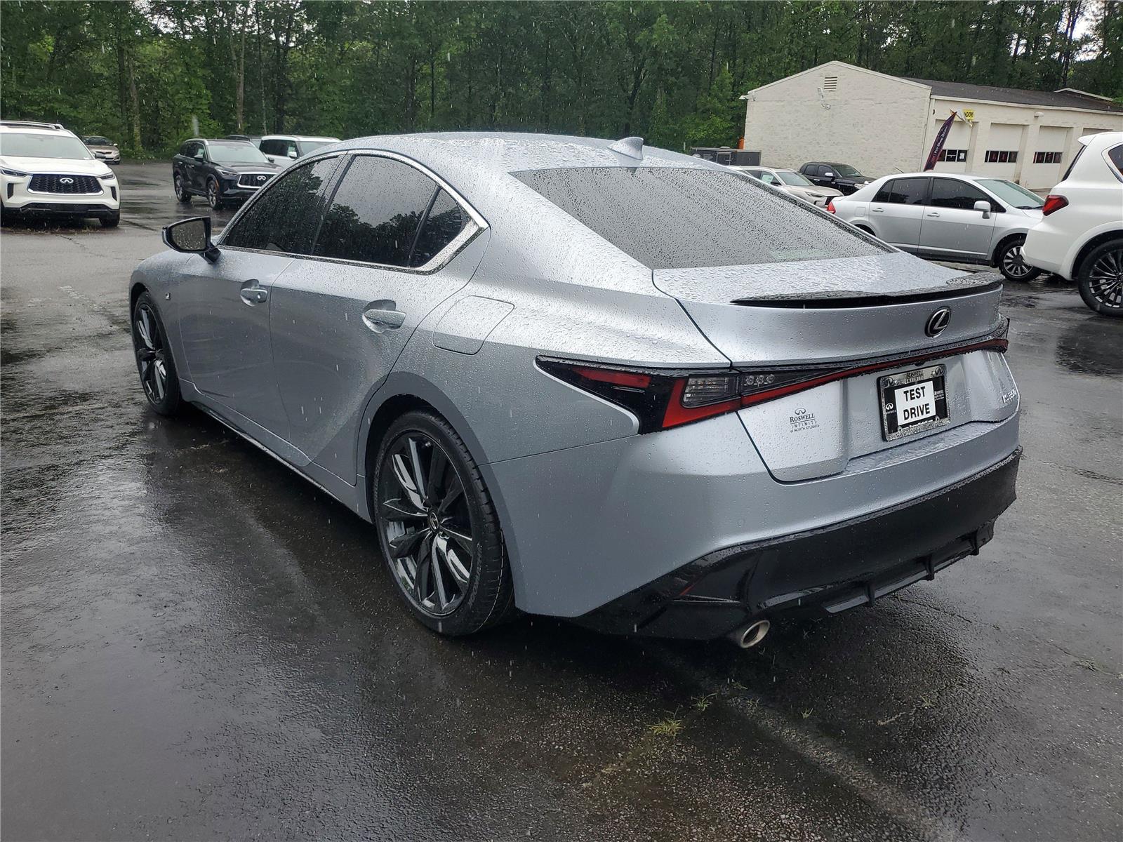 2022 Lexus IS 350 F SPORT photo 7