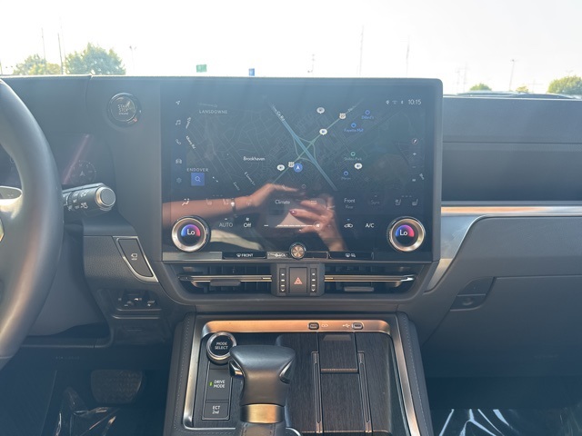 2024 Lexus GX 550 Luxury photo 11
