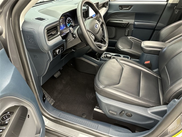 2023 Ford Maverick Lariat photo 3