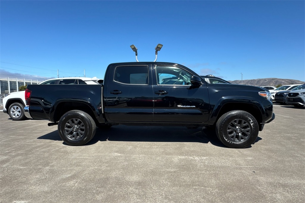 2021 Toyota Tacoma SR5 photo 3