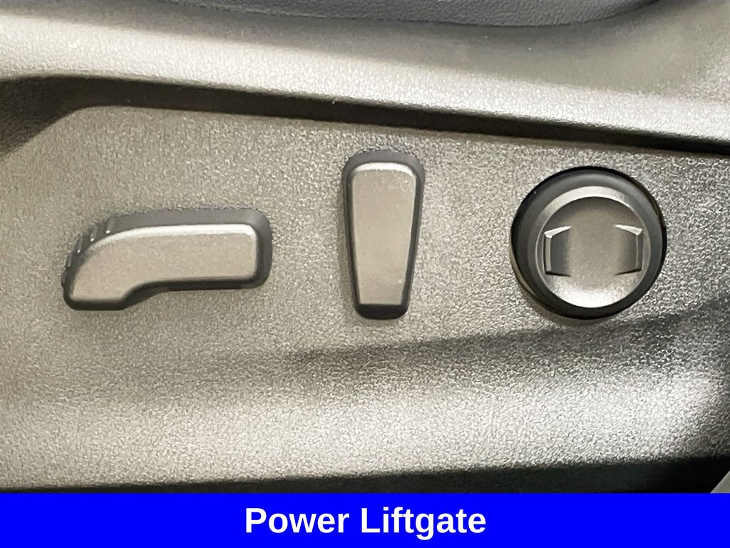 2022 Subaru Forester Touring photo 18